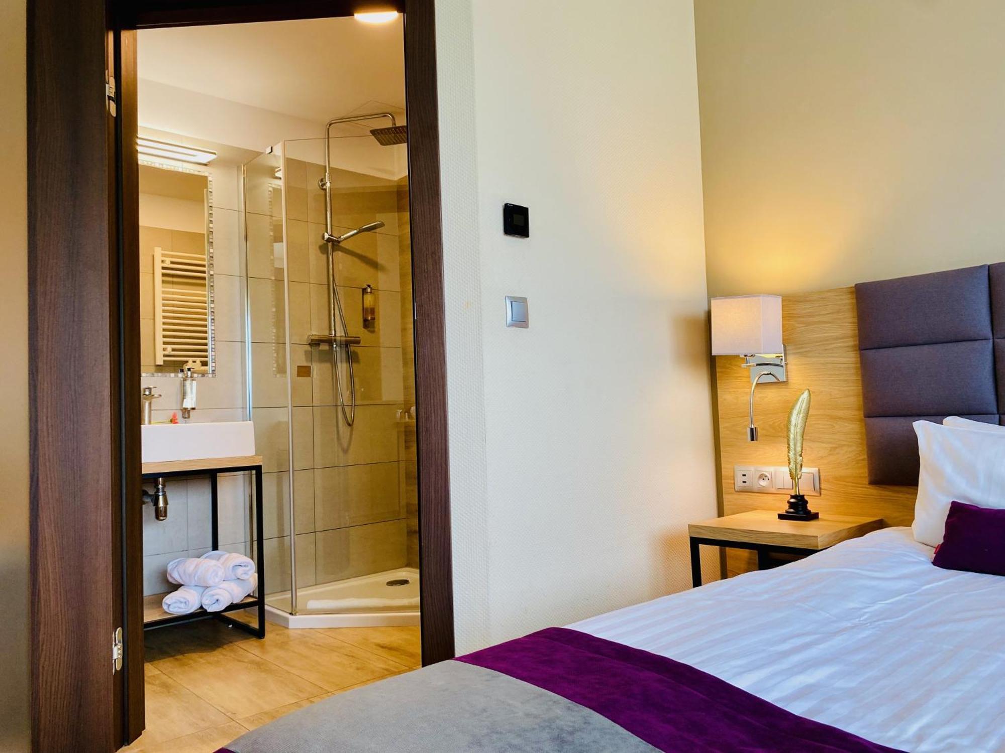 Hotel Conrad Comfort Cracovia Exterior foto