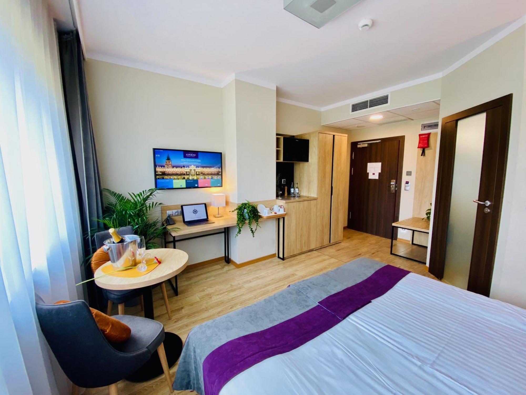 Hotel Conrad Comfort Cracovia Exterior foto