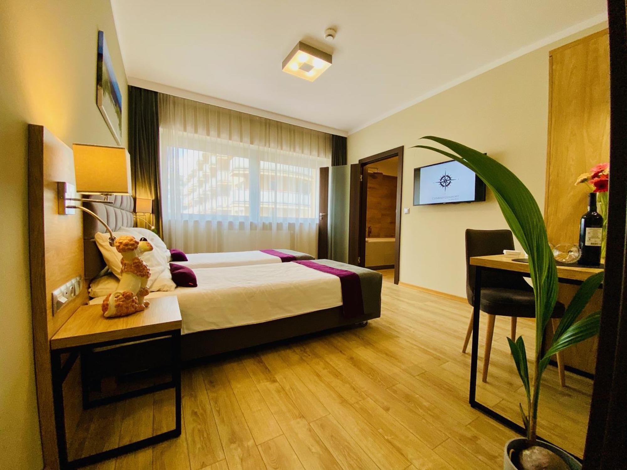 Hotel Conrad Comfort Cracovia Exterior foto