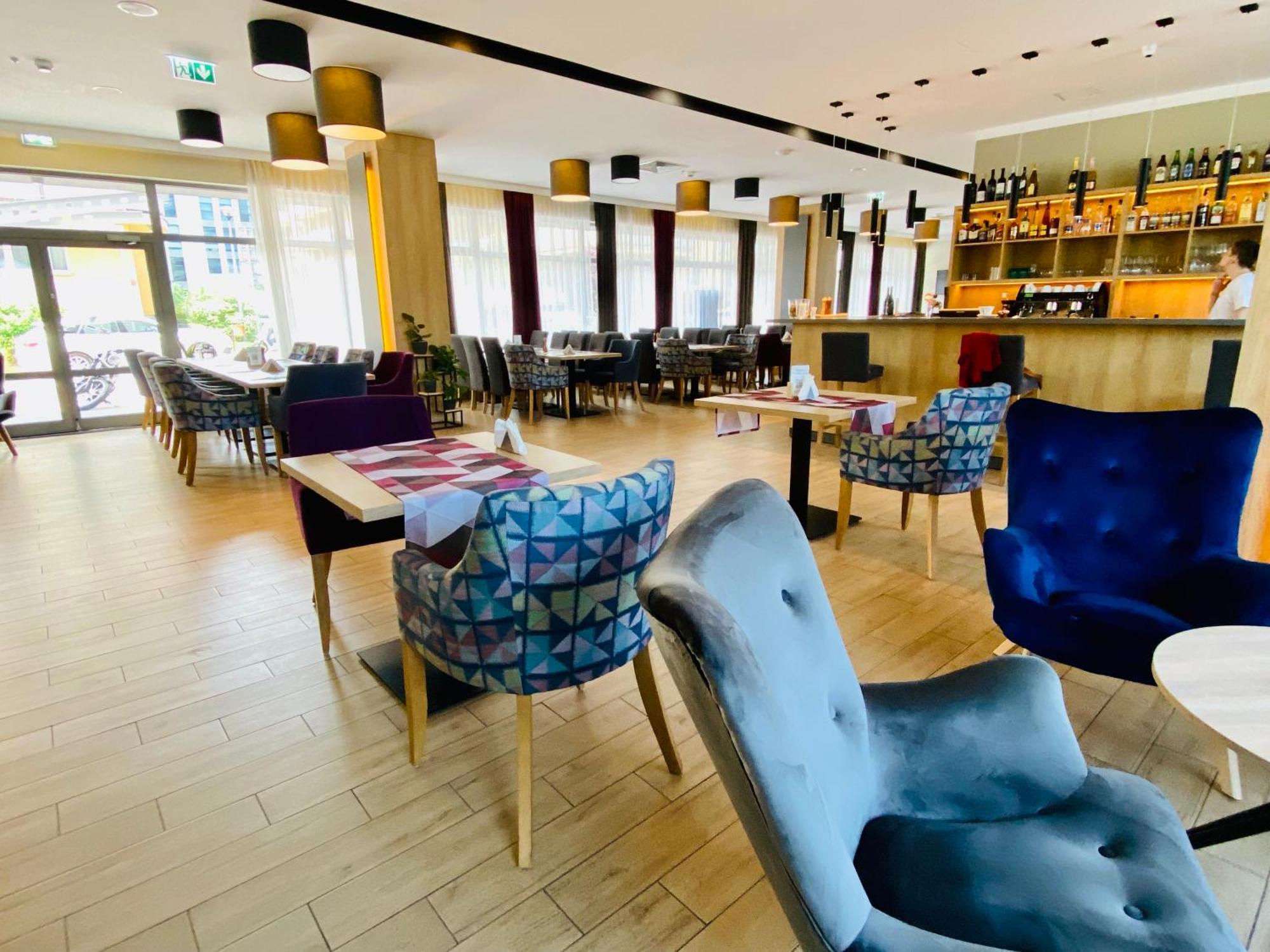 Hotel Conrad Comfort Cracovia Exterior foto