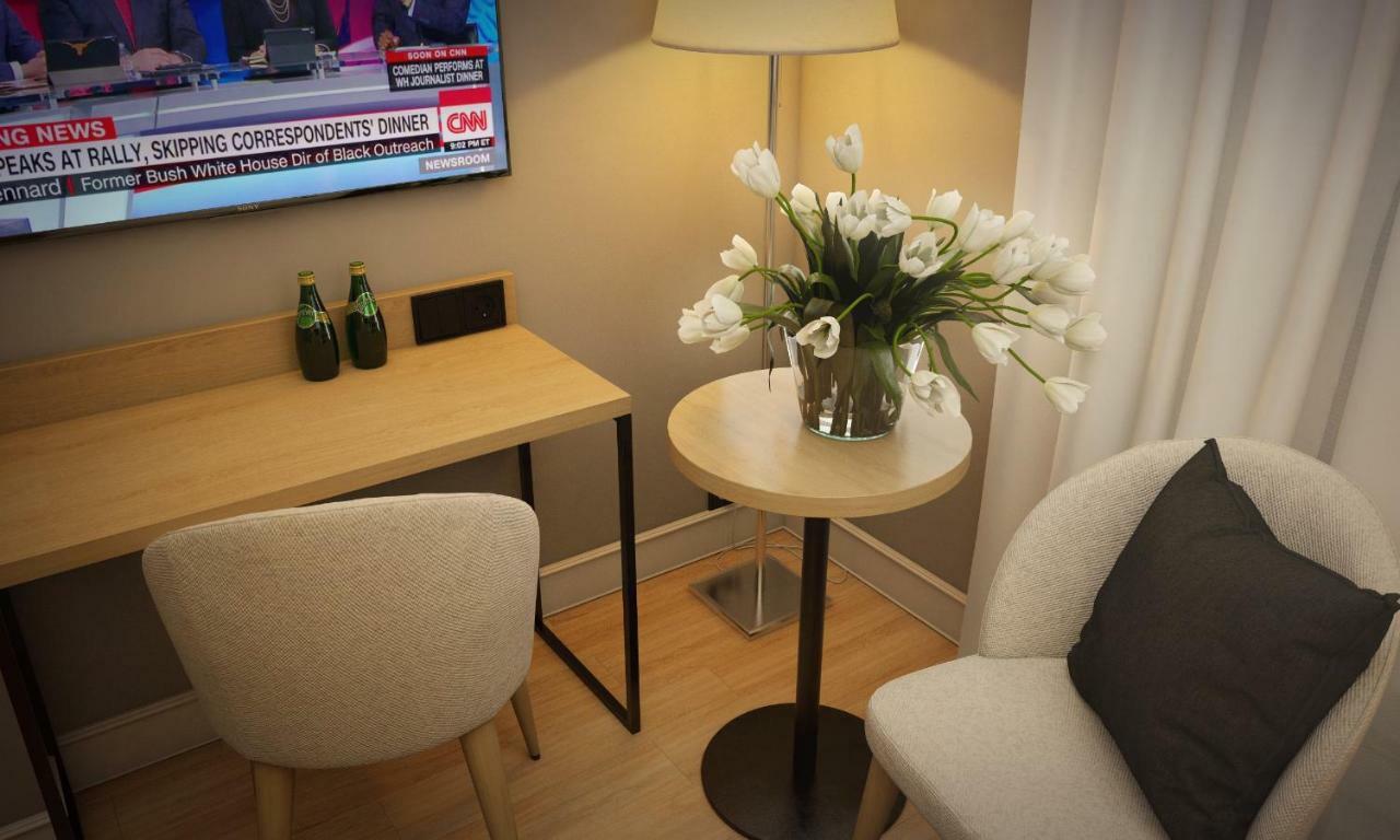 Hotel Conrad Comfort Cracovia Exterior foto